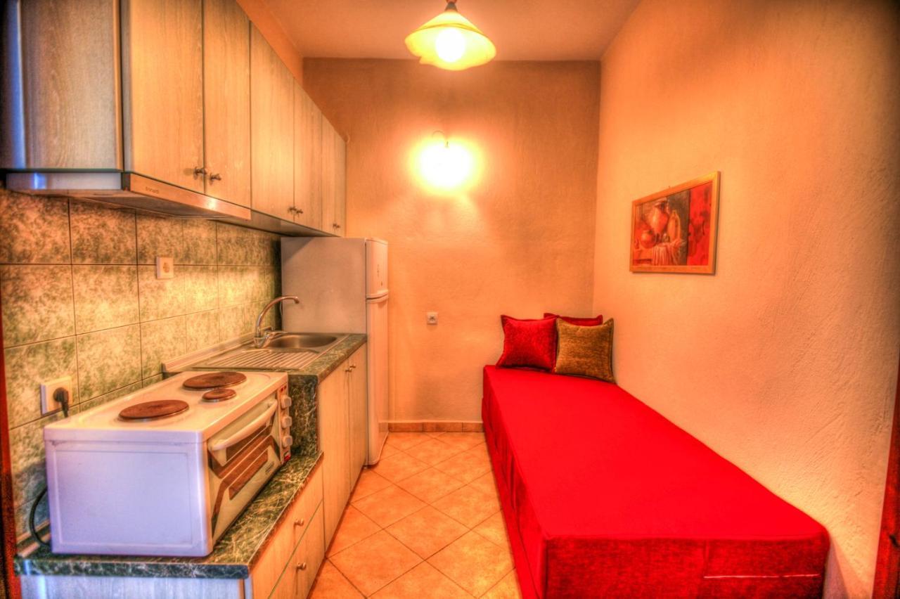Anna Karra Studios & Apartments Βουρβουρού Εξωτερικό φωτογραφία
