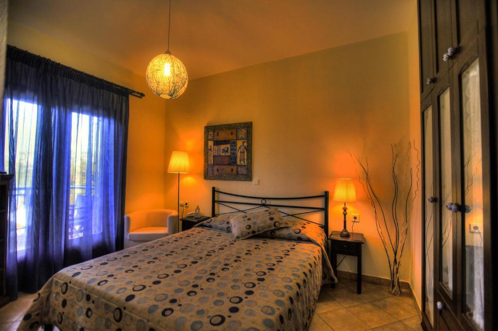 Anna Karra Studios & Apartments Βουρβουρού Δωμάτιο φωτογραφία