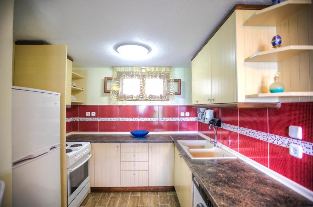 Anna Karra Studios & Apartments Βουρβουρού Δωμάτιο φωτογραφία